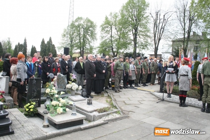 Zdjęcie w galerii na portalu naszwodzislaw.com: W Rydułtowach świętowano Dzień Flagi, 95. rocznicę III Powstania Śląskiego oraz Międzynarodowy Dzień Strażaka  wiadomości z regionu
