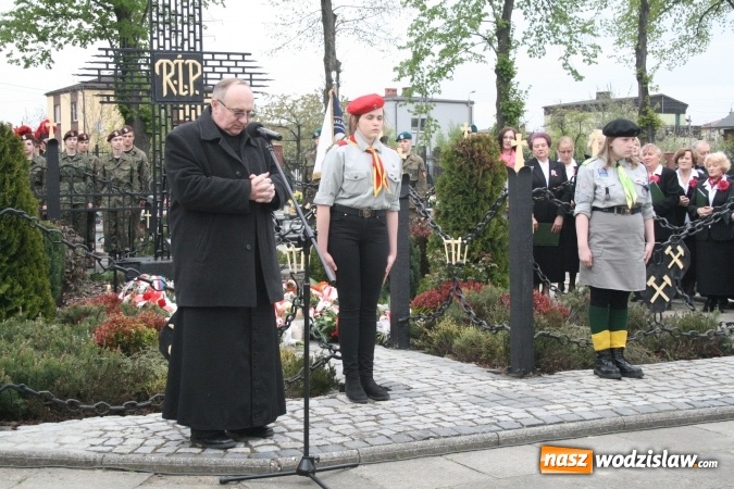 Zdjęcie w galerii na portalu naszwodzislaw.com: W Rydułtowach świętowano Dzień Flagi, 95. rocznicę III Powstania Śląskiego oraz Międzynarodowy Dzień Strażaka  wiadomości z regionu
