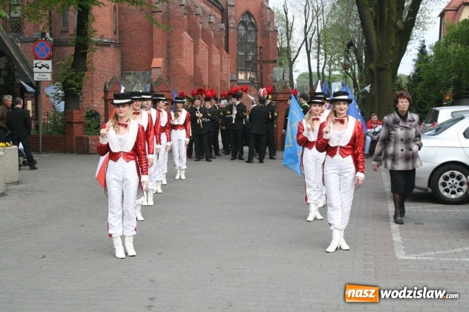 Zdjęcie w galerii na portalu naszwodzislaw.com: W Rydułtowach świętowano Dzień Flagi, 95. rocznicę III Powstania Śląskiego oraz Międzynarodowy Dzień Strażaka  wiadomości z regionu