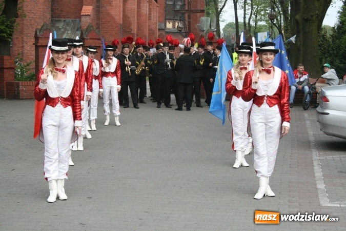 Zdjęcie w galerii na portalu naszwodzislaw.com: W Rydułtowach świętowano Dzień Flagi, 95. rocznicę III Powstania Śląskiego oraz Międzynarodowy Dzień Strażaka  wiadomości z regionu