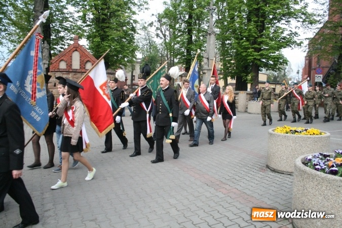 Zdjęcie w galerii na portalu naszwodzislaw.com: W Rydułtowach świętowano Dzień Flagi, 95. rocznicę III Powstania Śląskiego oraz Międzynarodowy Dzień Strażaka  wiadomości z regionu
