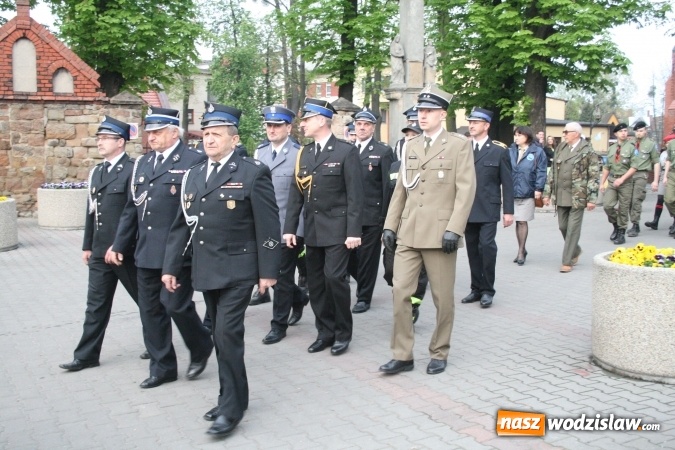 Zdjęcie w galerii na portalu naszwodzislaw.com: W Rydułtowach świętowano Dzień Flagi, 95. rocznicę III Powstania Śląskiego oraz Międzynarodowy Dzień Strażaka  wiadomości z regionu