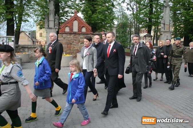 Zdjęcie w galerii na portalu naszwodzislaw.com: W Rydułtowach świętowano Dzień Flagi, 95. rocznicę III Powstania Śląskiego oraz Międzynarodowy Dzień Strażaka  wiadomości z regionu