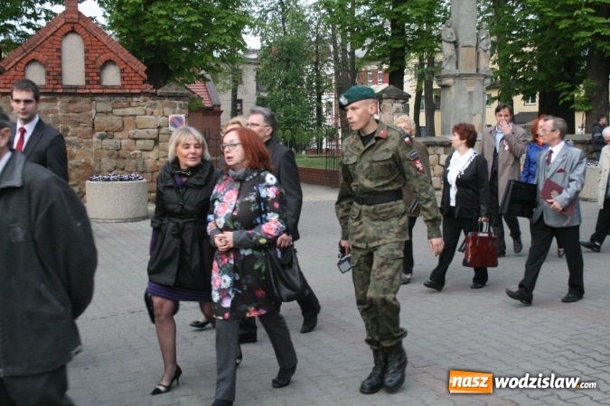 Zdjęcie w galerii na portalu naszwodzislaw.com: W Rydułtowach świętowano Dzień Flagi, 95. rocznicę III Powstania Śląskiego oraz Międzynarodowy Dzień Strażaka  wiadomości z regionu