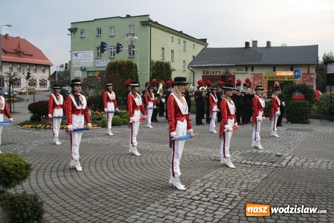 Zdjęcie w galerii na portalu naszwodzislaw.com: W Rydułtowach świętowano Dzień Flagi, 95. rocznicę III Powstania Śląskiego oraz Międzynarodowy Dzień Strażaka  wiadomości z regionu