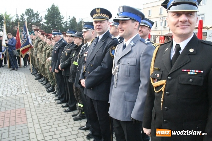 Zdjęcie w galerii na portalu naszwodzislaw.com: W Rydułtowach świętowano Dzień Flagi, 95. rocznicę III Powstania Śląskiego oraz Międzynarodowy Dzień Strażaka  wiadomości z regionu