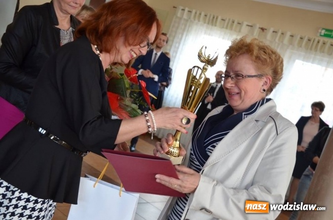 Zdjęcie w galerii na portalu naszwodzislaw.com: Sportowcy i ludzie kultury odebrali nagrody wiadomości z regionu