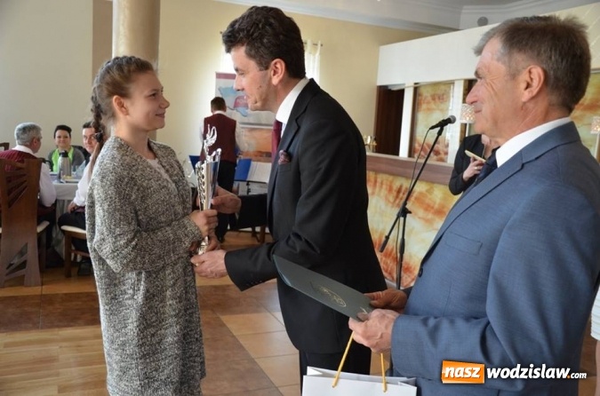 Zdjęcie w galerii na portalu naszwodzislaw.com: Sportowcy i ludzie kultury odebrali nagrody wiadomości z regionu