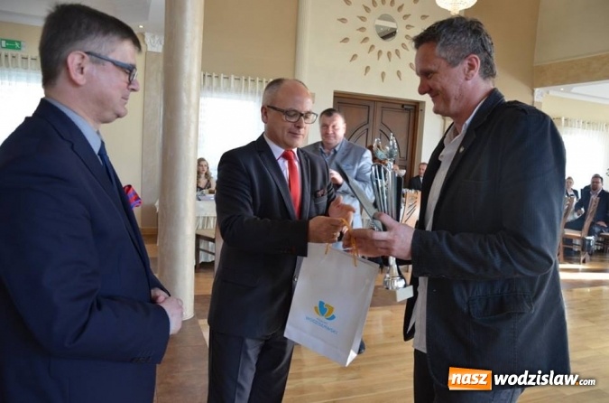 Zdjęcie w galerii na portalu naszwodzislaw.com: Sportowcy i ludzie kultury odebrali nagrody wiadomości z regionu