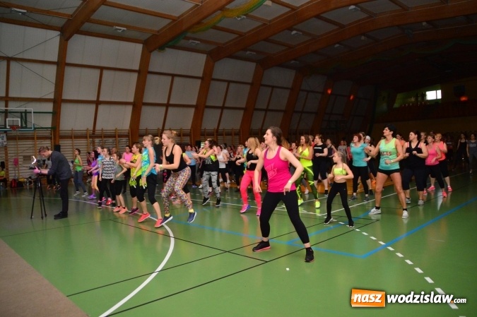 Zdjęcie w galerii na portalu naszwodzislaw.com: Be Fit Zumba - wielki maraton w Lubomi wiadomości z regionu