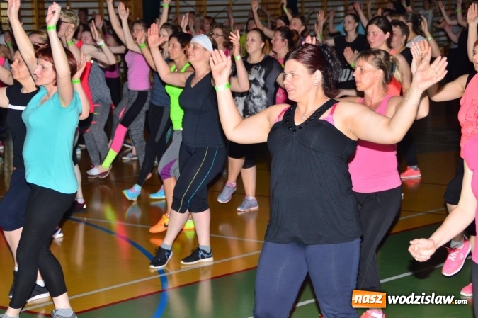 Zdjęcie w galerii na portalu naszwodzislaw.com: Be Fit Zumba - wielki maraton w Lubomi wiadomości z regionu