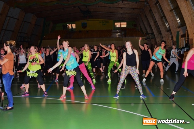 Zdjęcie w galerii na portalu naszwodzislaw.com: Be Fit Zumba - wielki maraton w Lubomi wiadomości z regionu
