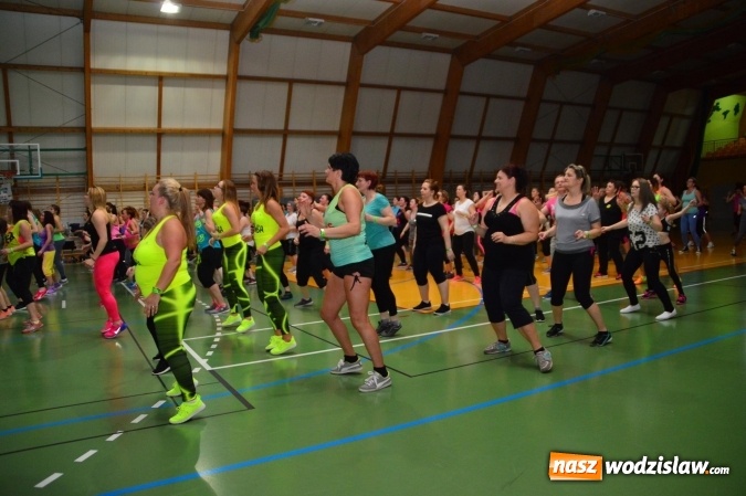 Zdjęcie w galerii na portalu naszwodzislaw.com: Be Fit Zumba - wielki maraton w Lubomi wiadomości z regionu