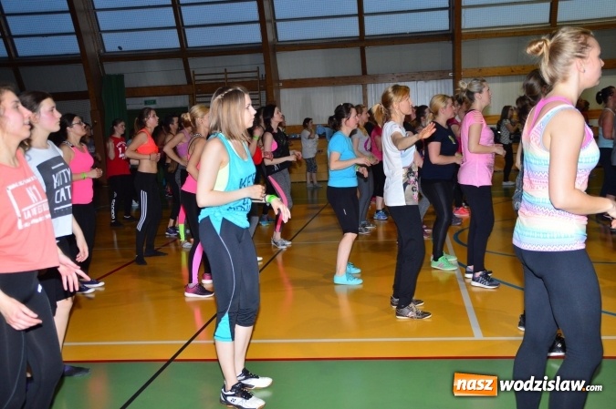 Zdjęcie w galerii na portalu naszwodzislaw.com: Be Fit Zumba - wielki maraton w Lubomi wiadomości z regionu