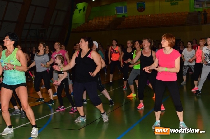 Zdjęcie w galerii na portalu naszwodzislaw.com: Be Fit Zumba - wielki maraton w Lubomi wiadomości z regionu