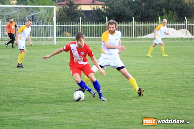 Zdjęcie w galerii na portalu naszwodzislaw.com: Naprzód Rydułtowy podzielił się punktami z wiceliderem z Łabęd wiadomości z regionu