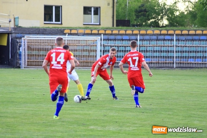 Zdjęcie w galerii na portalu naszwodzislaw.com: Naprzód Rydułtowy podzielił się punktami z wiceliderem z Łabęd wiadomości z regionu