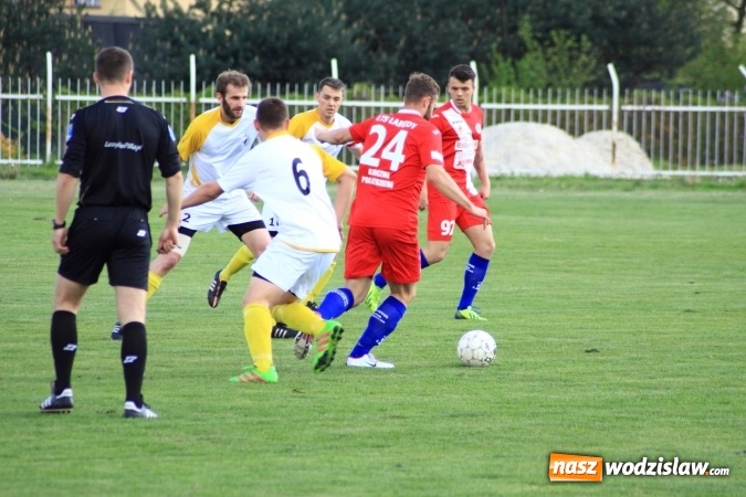 Zdjęcie w galerii na portalu naszwodzislaw.com: Naprzód Rydułtowy podzielił się punktami z wiceliderem z Łabęd wiadomości z regionu