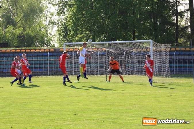 Zdjęcie w galerii na portalu naszwodzislaw.com: Naprzód Rydułtowy podzielił się punktami z wiceliderem z Łabęd wiadomości z regionu