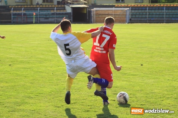 Zdjęcie w galerii na portalu naszwodzislaw.com: Naprzód Rydułtowy podzielił się punktami z wiceliderem z Łabęd wiadomości z regionu