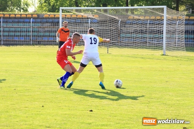 Zdjęcie w galerii na portalu naszwodzislaw.com: Naprzód Rydułtowy podzielił się punktami z wiceliderem z Łabęd wiadomości z regionu