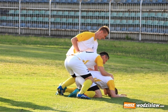 Zdjęcie w galerii na portalu naszwodzislaw.com: Naprzód Rydułtowy podzielił się punktami z wiceliderem z Łabęd wiadomości z regionu