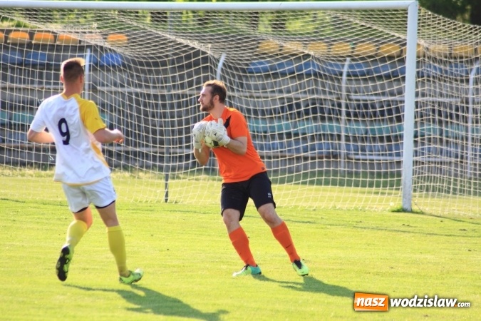 Zdjęcie w galerii na portalu naszwodzislaw.com: Naprzód Rydułtowy podzielił się punktami z wiceliderem z Łabęd wiadomości z regionu