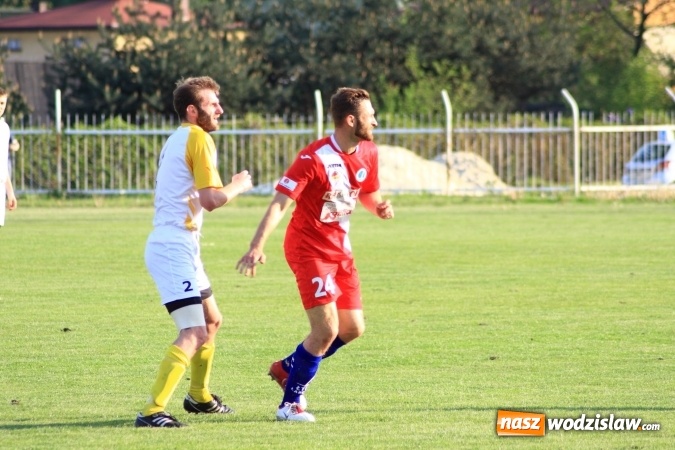Zdjęcie w galerii na portalu naszwodzislaw.com: Naprzód Rydułtowy podzielił się punktami z wiceliderem z Łabęd wiadomości z regionu