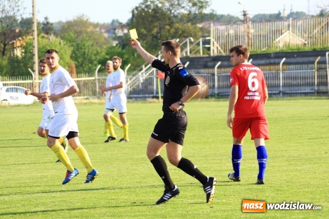 Zdjęcie w galerii na portalu naszwodzislaw.com: Naprzód Rydułtowy podzielił się punktami z wiceliderem z Łabęd wiadomości z regionu