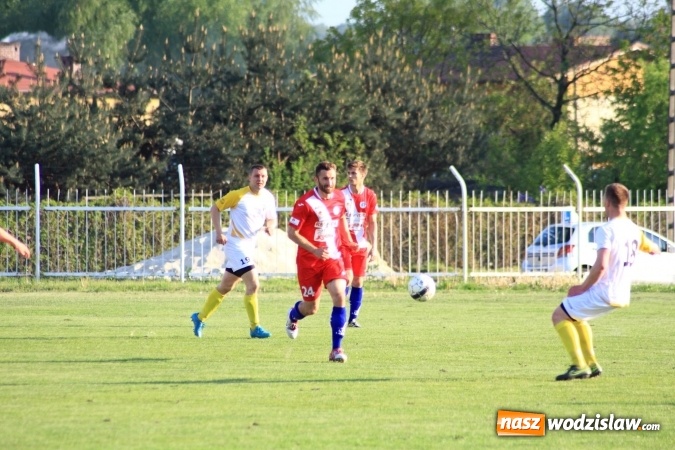 Zdjęcie w galerii na portalu naszwodzislaw.com: Naprzód Rydułtowy podzielił się punktami z wiceliderem z Łabęd wiadomości z regionu