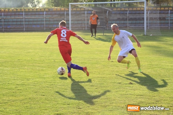 Zdjęcie w galerii na portalu naszwodzislaw.com: Naprzód Rydułtowy podzielił się punktami z wiceliderem z Łabęd wiadomości z regionu