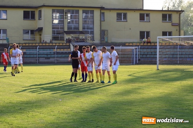 Zdjęcie w galerii na portalu naszwodzislaw.com: Naprzód Rydułtowy podzielił się punktami z wiceliderem z Łabęd wiadomości z regionu