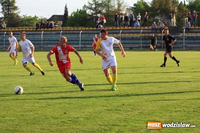 Zdjęcie w galerii na portalu naszwodzislaw.com: Naprzód Rydułtowy podzielił się punktami z wiceliderem z Łabęd wiadomości z regionu