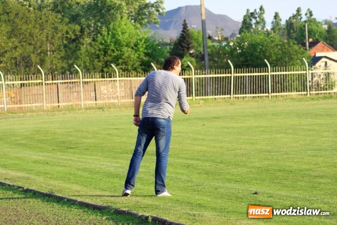 Zdjęcie w galerii na portalu naszwodzislaw.com: Naprzód Rydułtowy podzielił się punktami z wiceliderem z Łabęd wiadomości z regionu