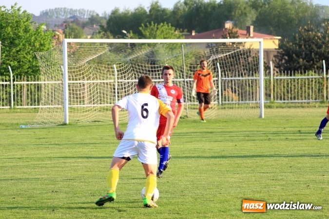 Zdjęcie w galerii na portalu naszwodzislaw.com: Naprzód Rydułtowy podzielił się punktami z wiceliderem z Łabęd wiadomości z regionu