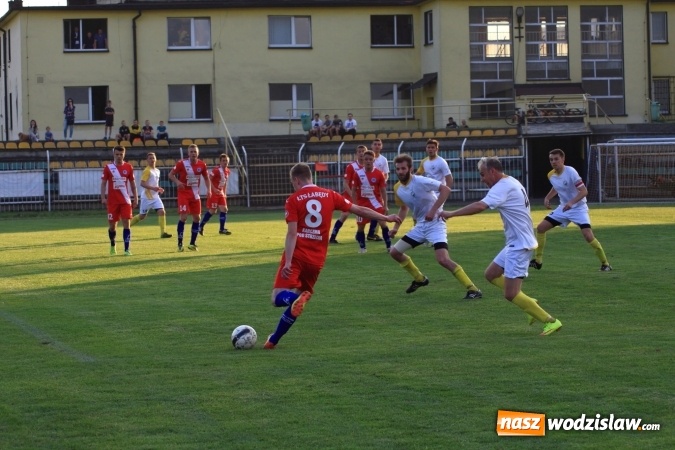 Zdjęcie w galerii na portalu naszwodzislaw.com: Naprzód Rydułtowy podzielił się punktami z wiceliderem z Łabęd wiadomości z regionu