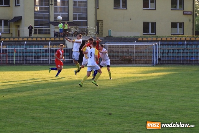 Zdjęcie w galerii na portalu naszwodzislaw.com: Naprzód Rydułtowy podzielił się punktami z wiceliderem z Łabęd wiadomości z regionu