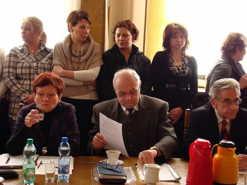 Zdjęcie w galerii na portalu naszwodzislaw.com: Wielkie pojednanie w magistracie wiadomości z regionu