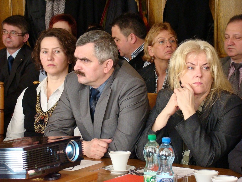 Zdjęcie w galerii na portalu naszwodzislaw.com: Wielkie pojednanie w magistracie wiadomości z regionu