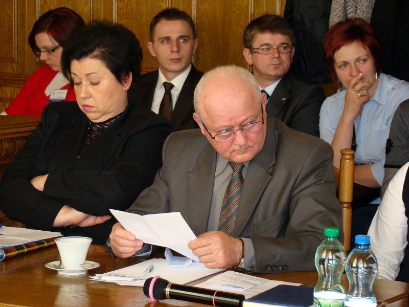 Zdjęcie w galerii na portalu naszwodzislaw.com: Wielkie pojednanie w magistracie wiadomości z regionu