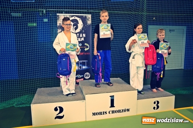 Zdjęcie w galerii na portalu naszwodzislaw.com: Medale dzieci z wodzisławskiego Octagonu na Copa Kids 2 wiadomości z regionu