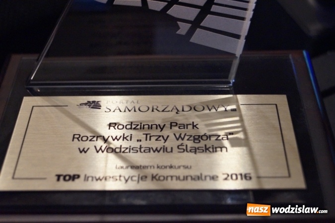 Zdjęcie w galerii na portalu naszwodzislaw.com: Wodzisław: Nagroda Top Inwestycje Komunalne odebrana przez prezydenta wiadomości z regionu