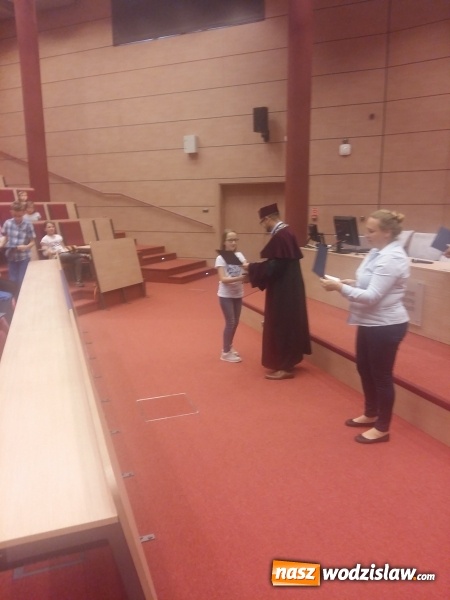 Zdjęcie w galerii na portalu naszwodzislaw.com: Uczniowie z ZSP numer 6 sprawdzili jak to jest być studentem wiadomości z regionu