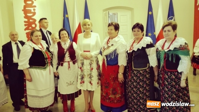 Zdjęcie w galerii na portalu naszwodzislaw.com: Połomskie gospodynie z wizytą w Pałacu Prezydenckim - rozmawiały z Pierwszą Damą wiadomości z regionu