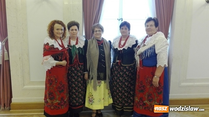 Zdjęcie w galerii na portalu naszwodzislaw.com: Połomskie gospodynie z wizytą w Pałacu Prezydenckim - rozmawiały z Pierwszą Damą wiadomości z regionu
