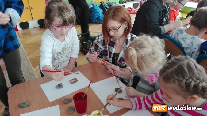 Zdjęcie w galerii na portalu naszwodzislaw.com: Licealiści wodzisławskiego Plastyka cyklicznie odwiedzają Przedszkole numer 6. W jakim celu?  wiadomości z regionu