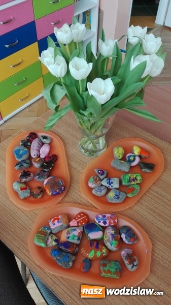 Zdjęcie w galerii na portalu naszwodzislaw.com: Licealiści wodzisławskiego Plastyka cyklicznie odwiedzają Przedszkole numer 6. W jakim celu?  wiadomości z regionu