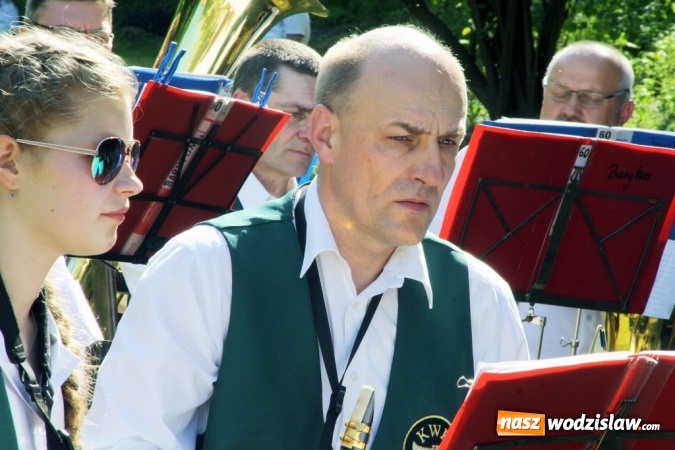 Zdjęcie w galerii na portalu naszwodzislaw.com: Orkiestra Dęta KWK Marcel zagrała przy tężni wiadomości z regionu