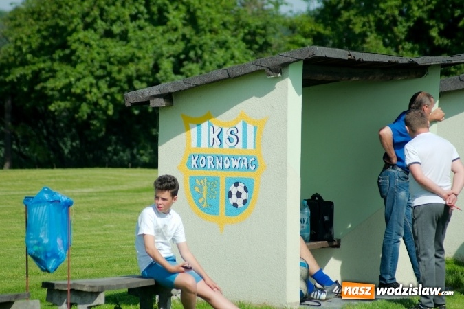 Zdjęcie w galerii na portalu naszwodzislaw.com: Naprzód z Krzyżkowic przerwał fenomenalną passę Kornowaca wiadomości z regionu