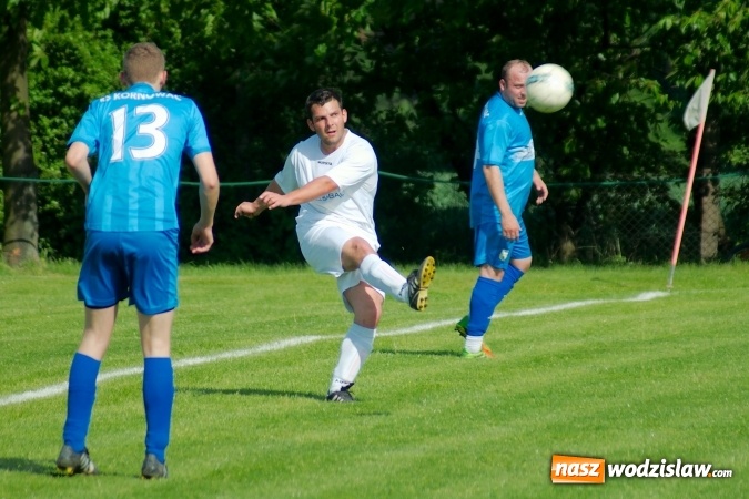 Zdjęcie w galerii na portalu naszwodzislaw.com: Naprzód z Krzyżkowic przerwał fenomenalną passę Kornowaca wiadomości z regionu